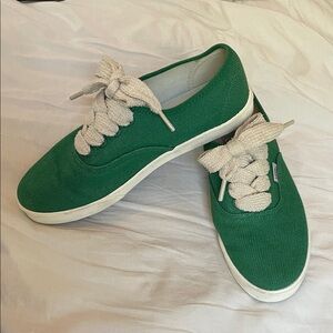 Vans Green Canvas Shoes with Pale Green Laces